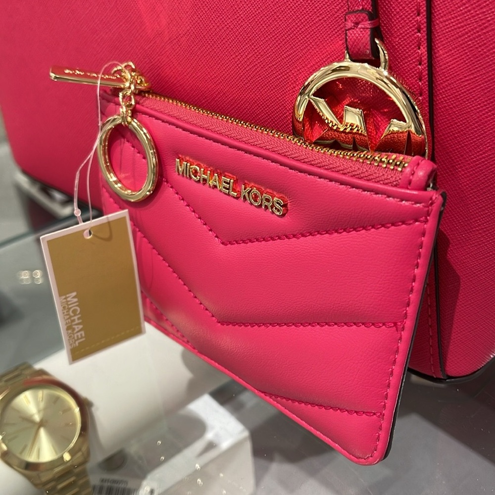 MICHAEL KORS
Jet Set Travel Small Top Zip Coin Pouch With ID 
Electric Pink 
NWT - Picture 8 of 16